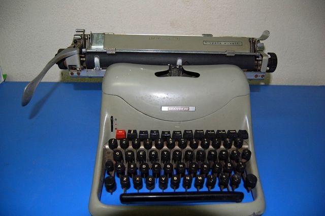 Macchina da scrivere vintage.
