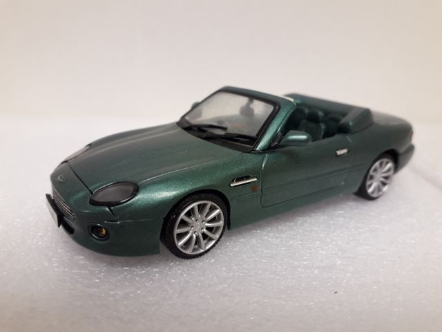ASTON MARTIN DB7 VANTAGE. Escala 1:43 SIN CAJA