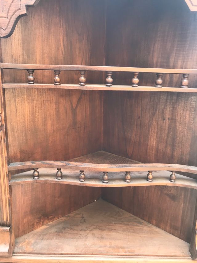 Armario esquinero antiguo madera