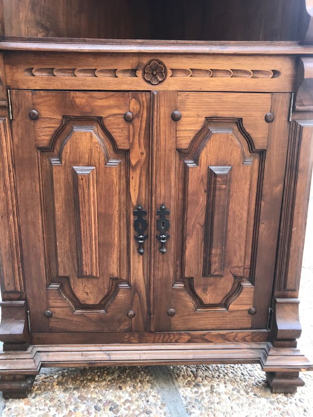 Armario esquinero antiguo madera