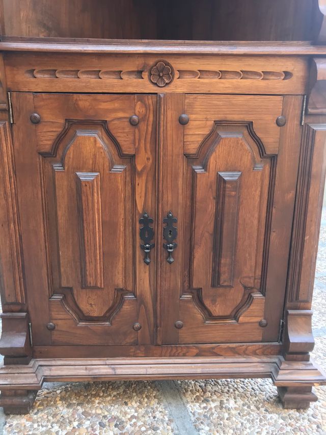 Armario esquinero antiguo madera