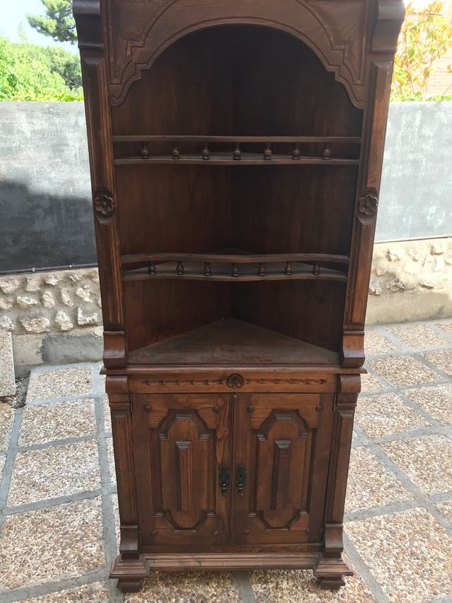 Armario esquinero antiguo madera