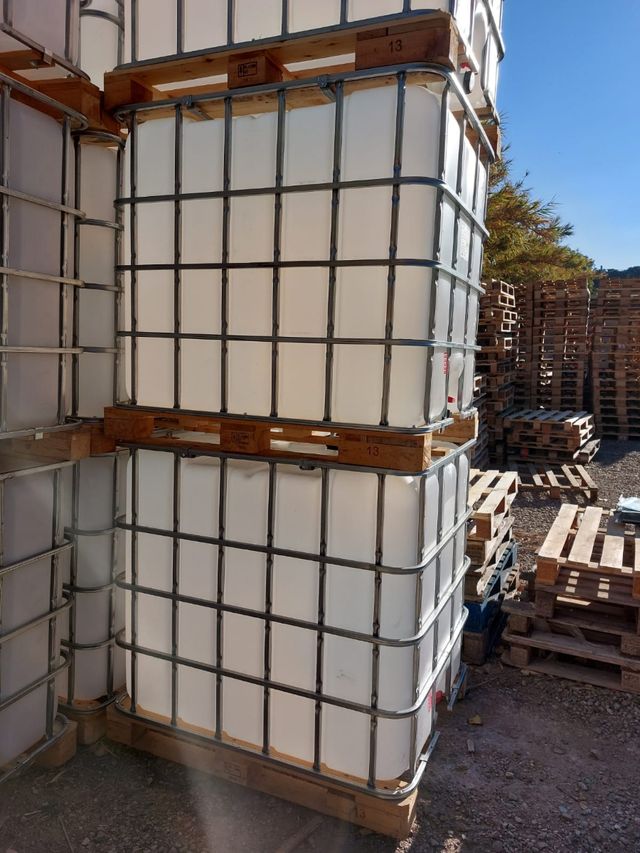 Depositos de 1000 litros ☎️ 639745453