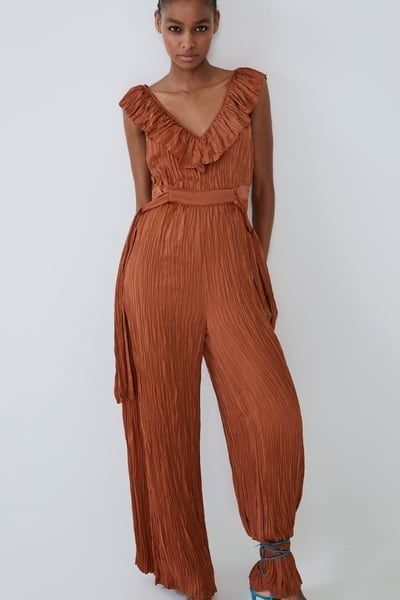 Mono Zara teja fiesta.