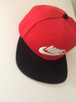 gorras nike rojas