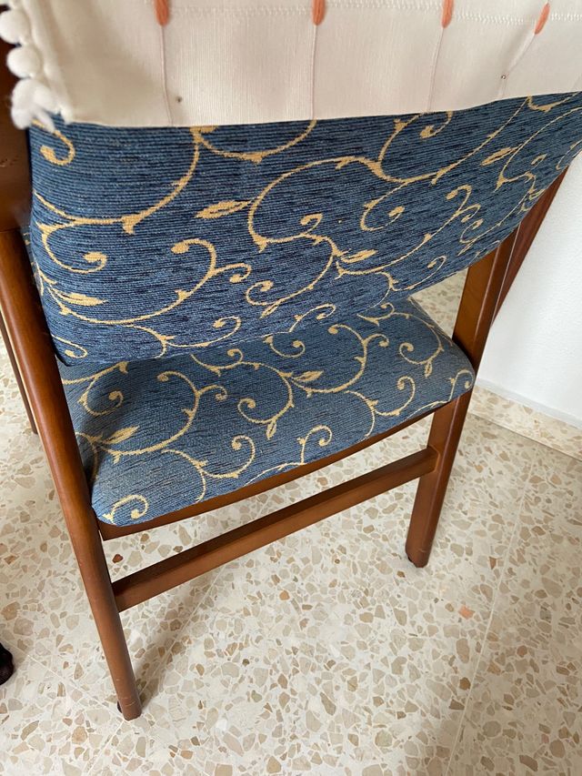 Sillas comedor de segunda mano por 14 € en Sevilla en WALLAPOP