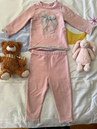 Chándal Sardón. Talla 18 meses. de segunda mano por 10 EUR en Valladolid en  WALLAPOP