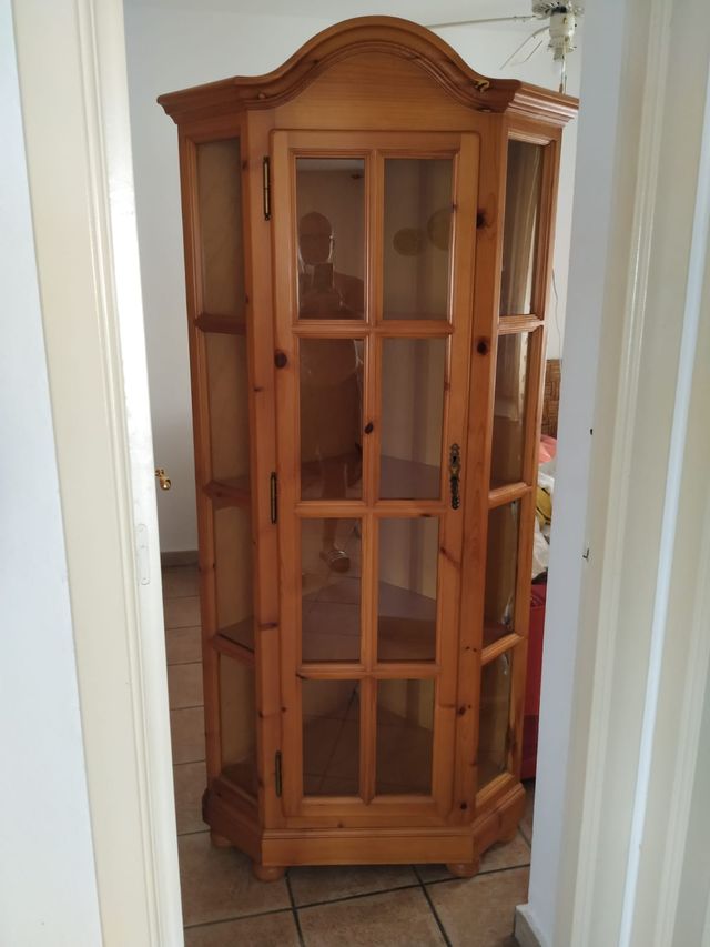 Estantería de madera para esquina de segunda mano por 50 € en