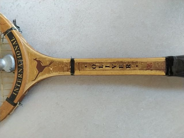 antigua raqueta Oliver made on Australia anos 50