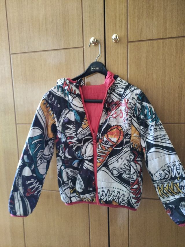 cazadora reversible Desigual talla 6