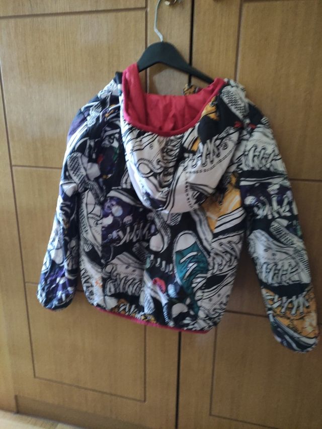 cazadora reversible Desigual talla 6