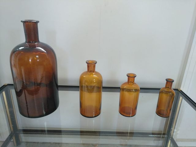 Botellas de botica