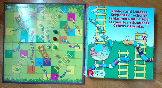 Juego de mesa SERPIENTES Y ESCALERAS