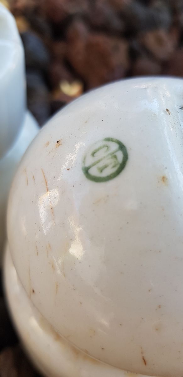 Aillador elèctric, jícara