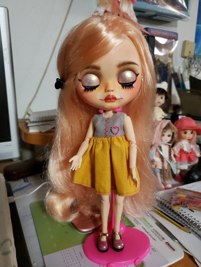 Blythe custom