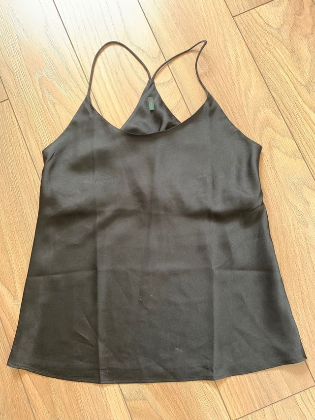 Blusa sin mangas enrasada