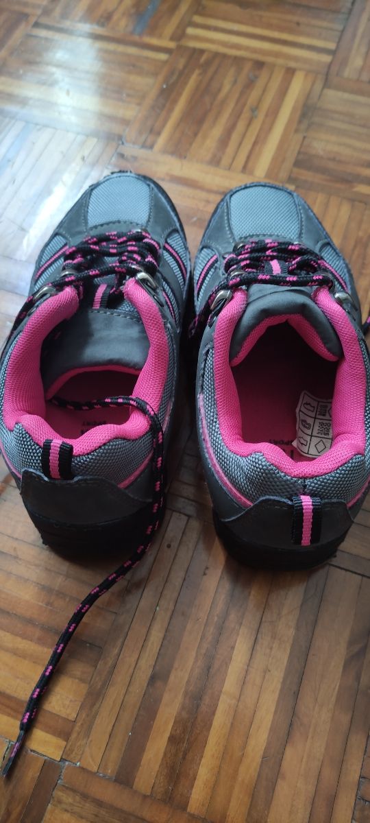 Scarponi da montagna taglia 31