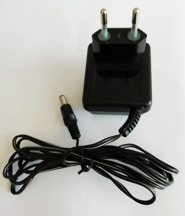 Adaptador VIVANCO de 12 voltios