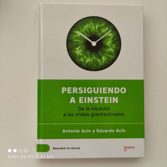 Persiguiendo a Einstein