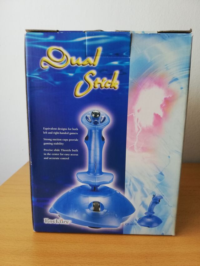 Coleccionismo vintage, joystick de los años 90