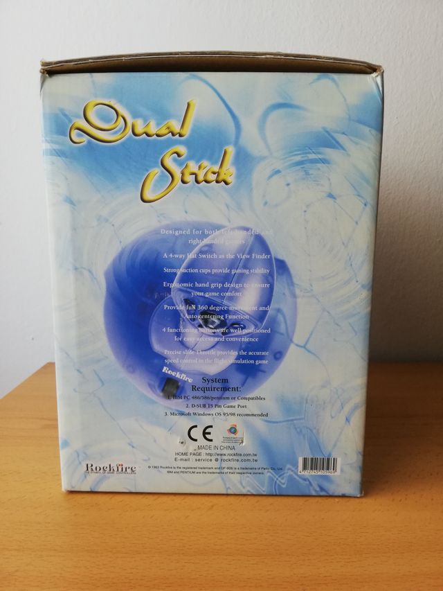 Coleccionismo vintage, joystick de los años 90