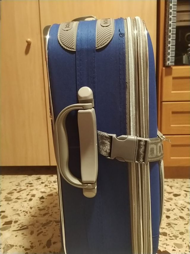 maleta portatil con ruedas