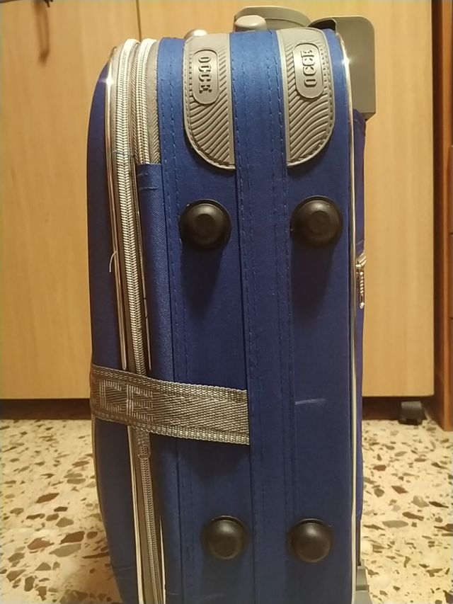 maleta portatil con ruedas