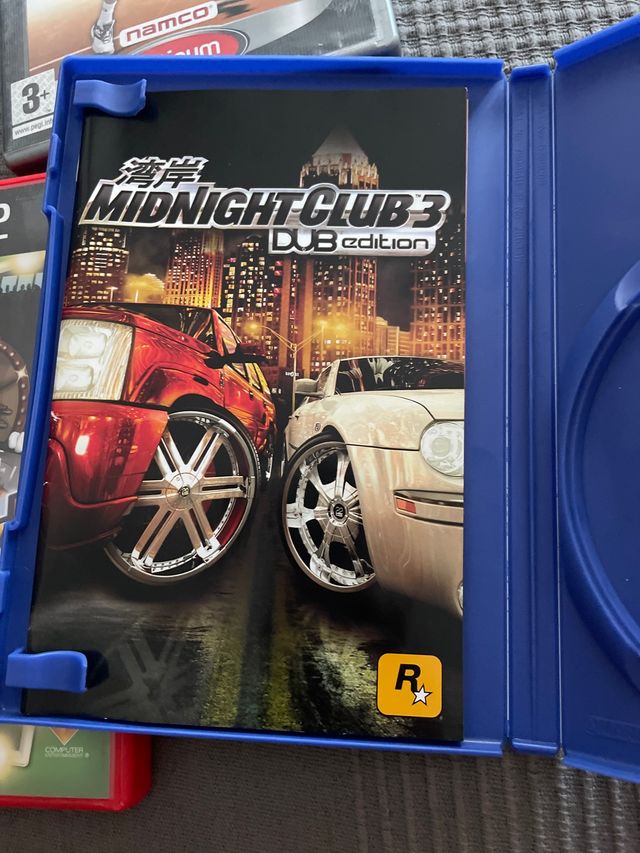 Cajas y manuales ps2