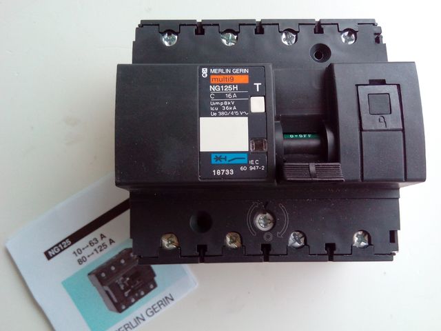 NUEVO MERLÍN GERIN NG125H C16A 4 POLOS