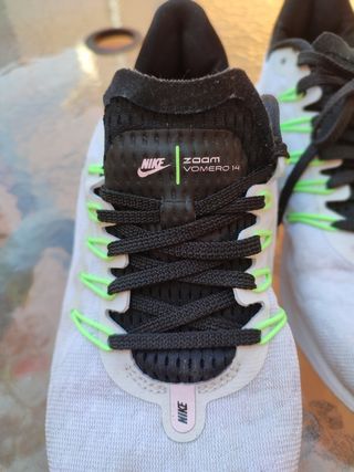 Zapatillas running Nike vomero 14 de segunda mano por 40 EUR en Cártama en  WALLAPOP