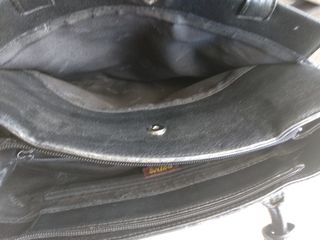 Bolso de Matías salva de piel de segunda mano por 25 EUR en Arroyo de La  Miel en WALLAPOP