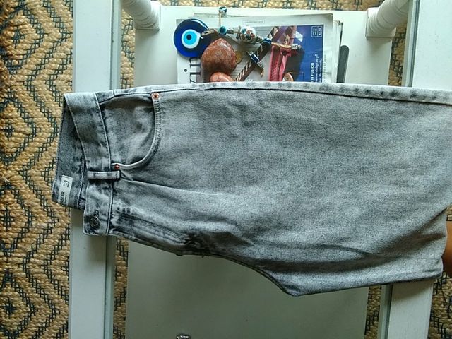 pantalón pull and bear Talla 36