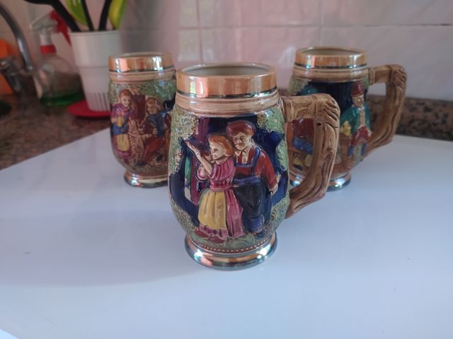 Tres jarras tipo alemanas