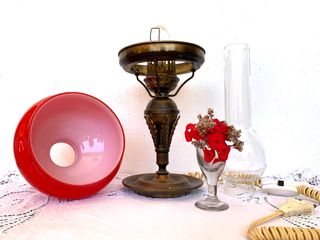 Antigua lámpara de mesa
