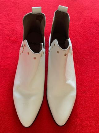Botines blancos Wonders de segunda mano por 52 EUR en Camarena en WALLAPOP