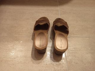 Sandalia cuña Marypaz de segunda mano por 10 EUR en Masquefa en WALLAPOP