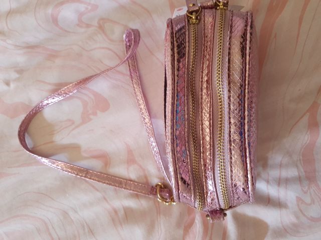 Bolso tipo clutch metalizado