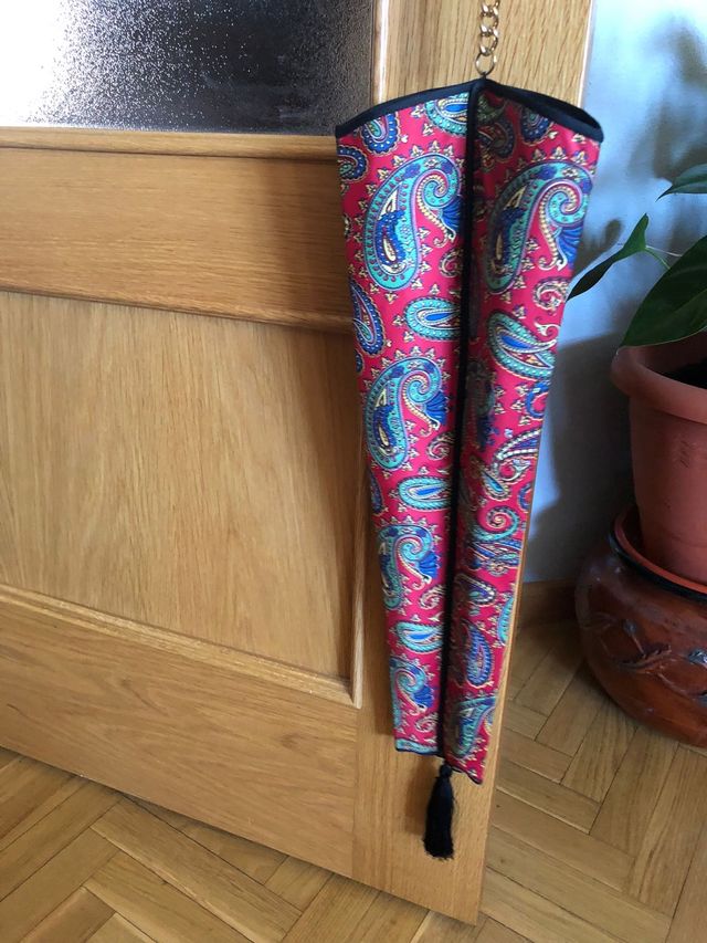 Funda nueva para colgar y guardar dos paraguas