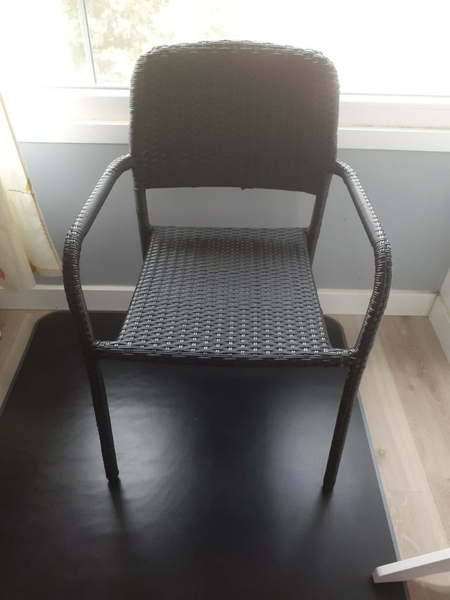 silla para jardín negra