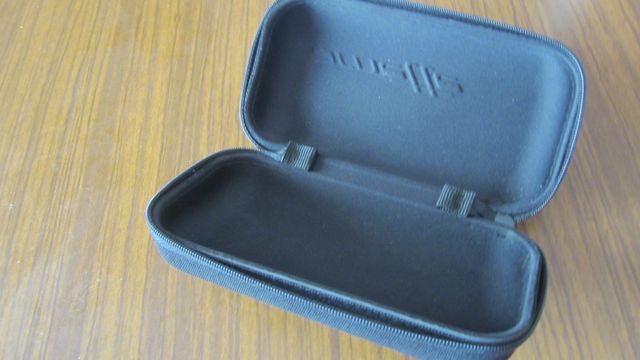 FUNDA DE GAFAS ARNETTE