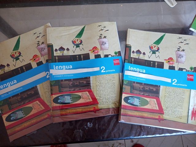 Libros lengua 2º prim. savia sm