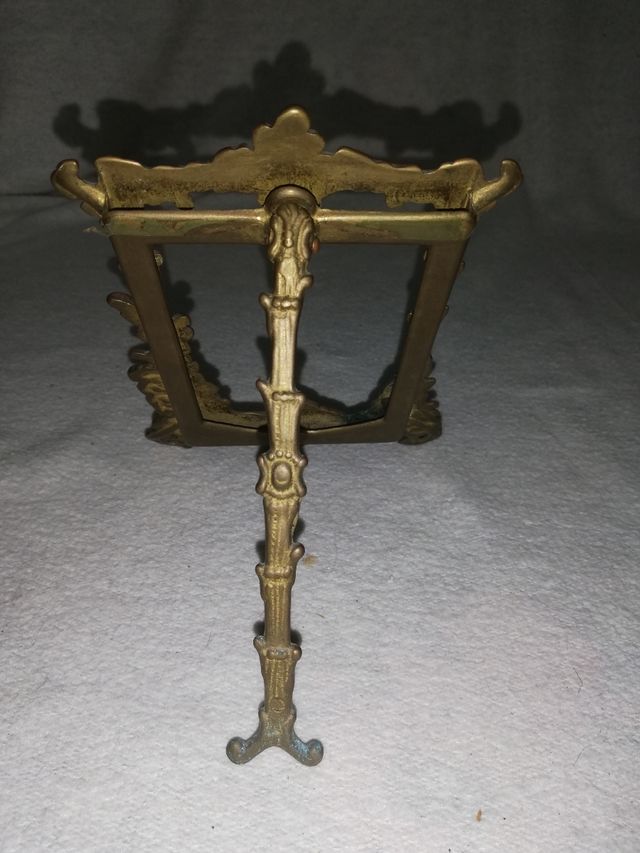 portafotos metálico antiguo