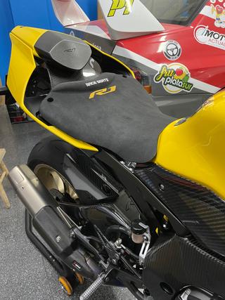 Asiento RACE SEATS para Yamaha r1 r1m