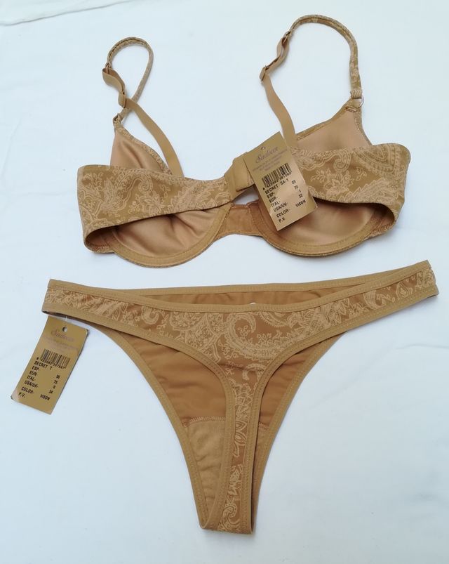 CONJUNTO de CHICA.. SUJETADOR y BRAGA NUEVO