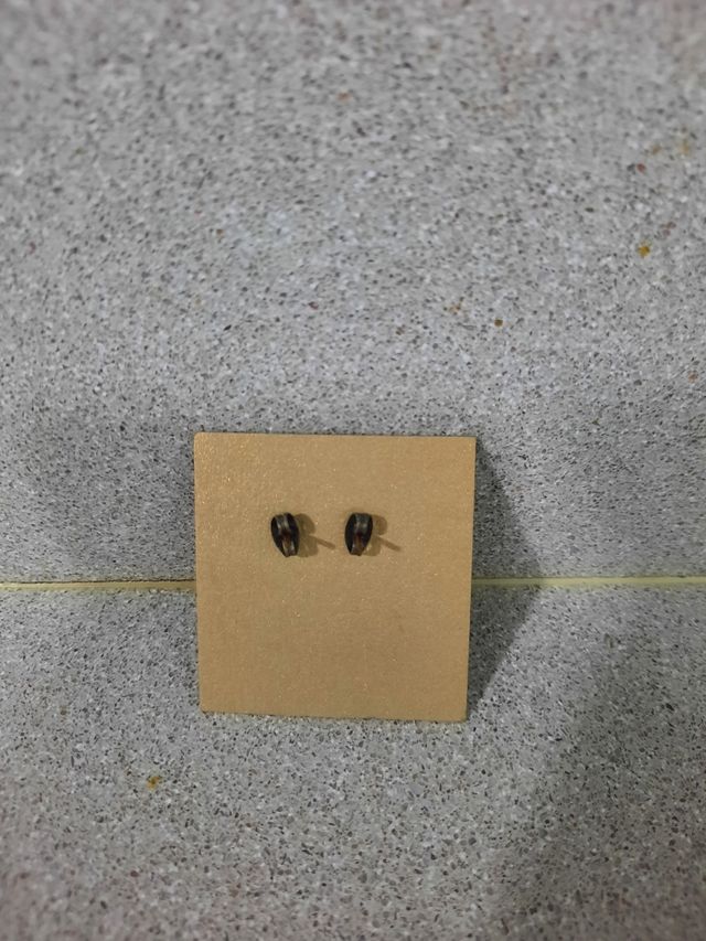 Pendientes de cobre tallados a mano, nuevos