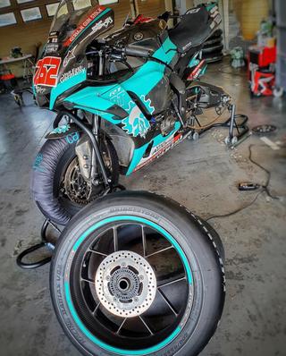 Llantas rotobox bullet en carbono Yamaha r1 15-21