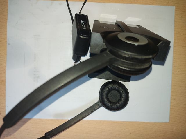 CAMBIO O VENDO AURICULARES CON MICRO JABRA