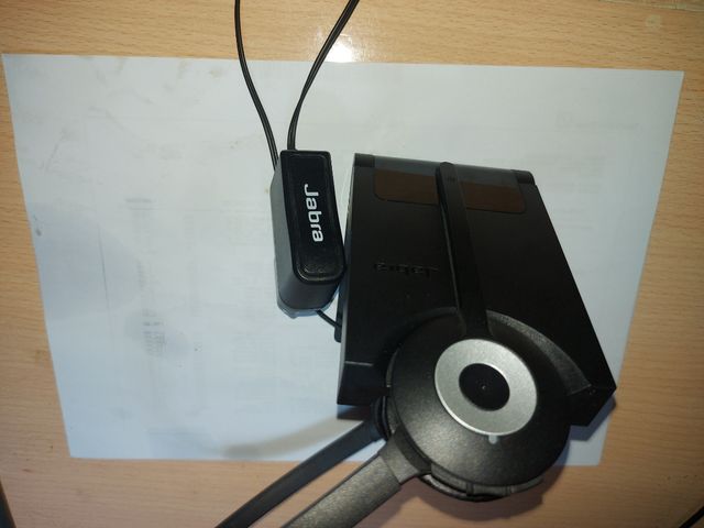CAMBIO O VENDO AURICULARES CON MICRO JABRA