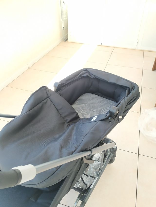 Completo-Cochecito bebé Tuc Tuc+saco+sombrilla