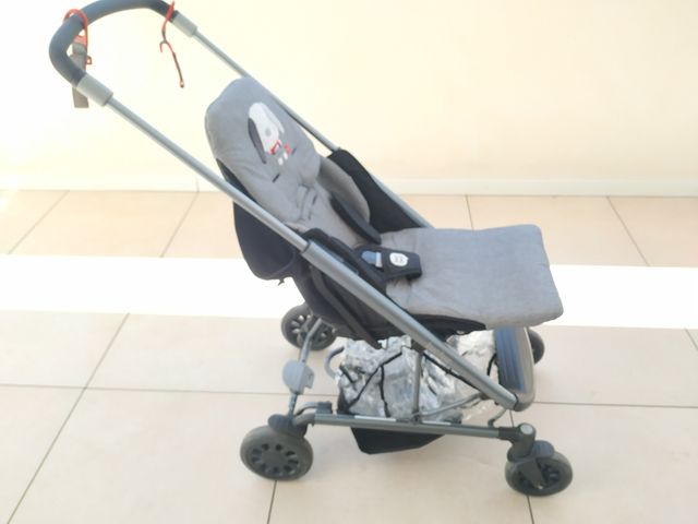 Completo-Cochecito bebé Tuc Tuc+saco+sombrilla